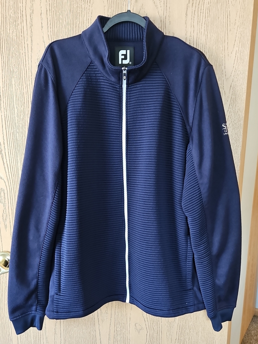 FootJoy Navy Full-Zip Performance Jacket with Ribbed Front - Picture 1 of 11